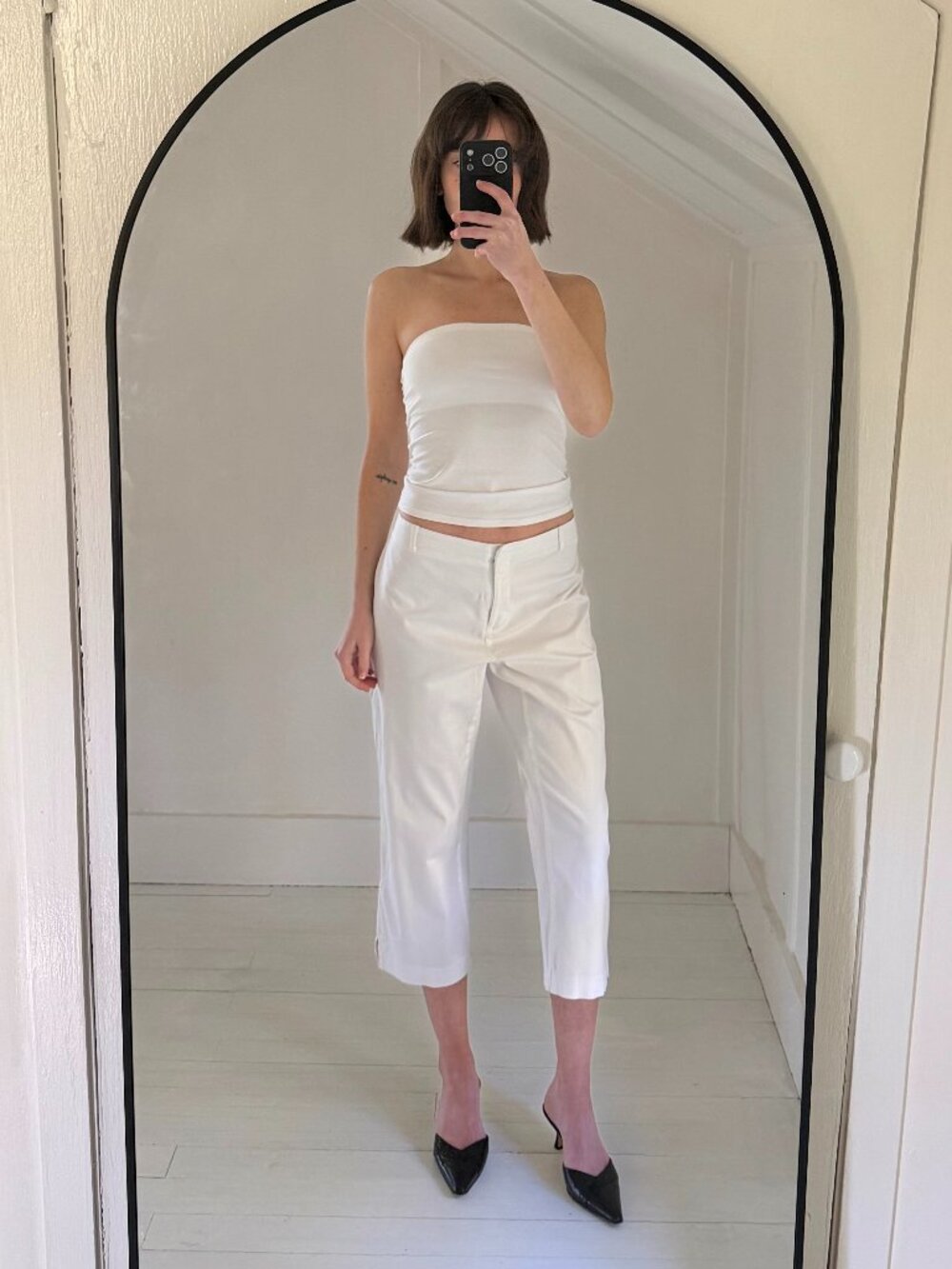 Express Vintage Y2K Straight Leg Capri Pants Size 9/10 White